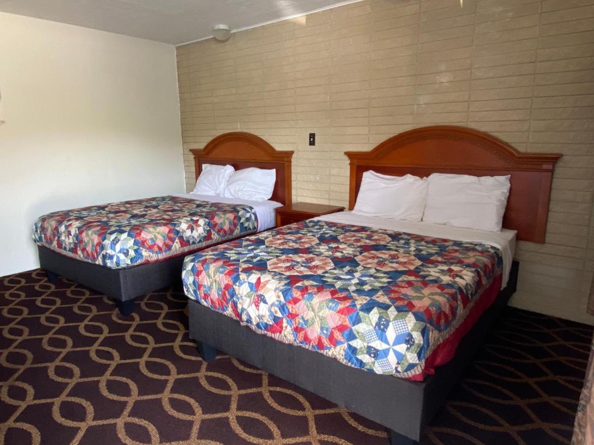 Sonrise Inn Breezewood Екстериор снимка