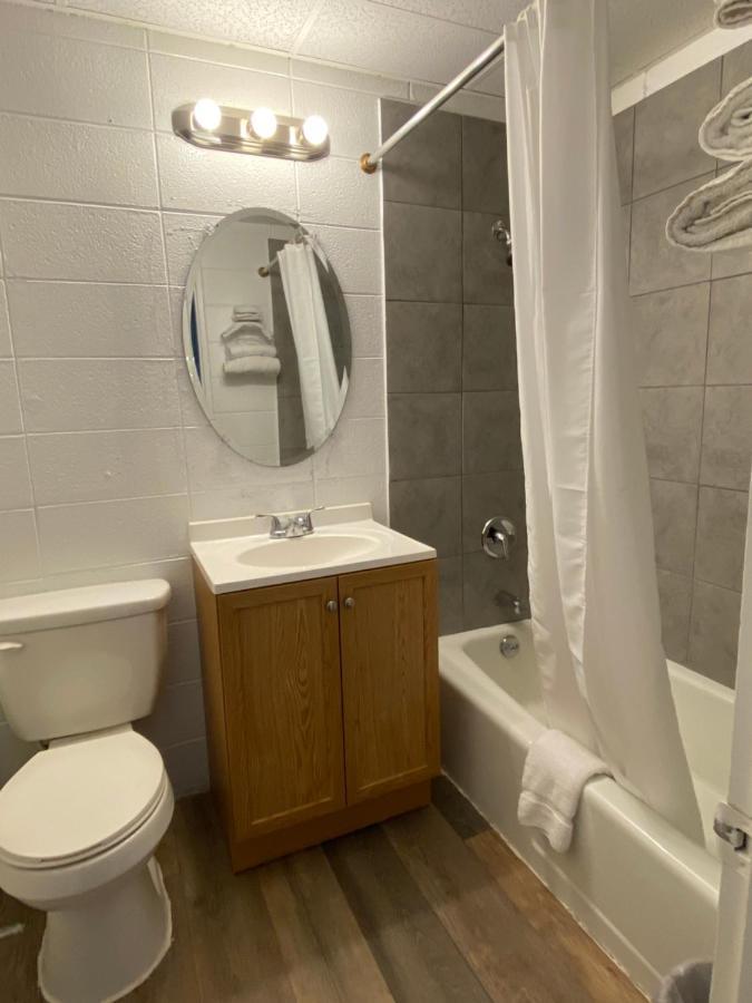 Sonrise Inn Breezewood Екстериор снимка